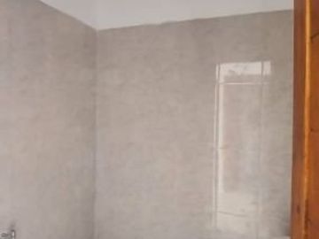 JUAL BU! RUMAH PINGGIR JALAN DEKAT UBERTOS