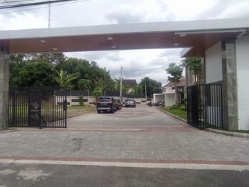 Perumahan Damai Regency One Gate System, Wow Beli 1 Unit Free AC