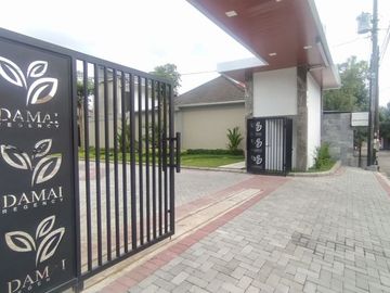 Perumahan Damai Regency One Gate System, Wow Beli 1 Unit Free AC