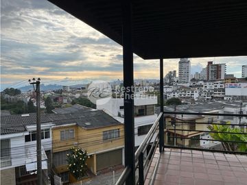 Casa en arriendo barrio Belén, Manizales