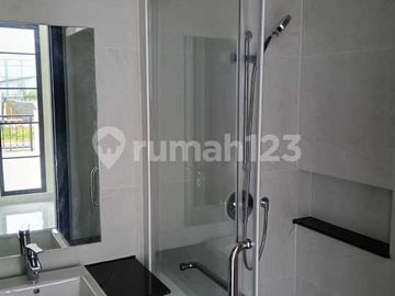 Disewakan Rumah Bukit Nirmala Pik2 8X15 Unfurnish Ready