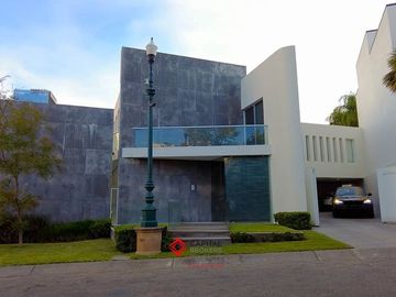 Casa de Lujo con Alberca en venta Pontevedra Andares