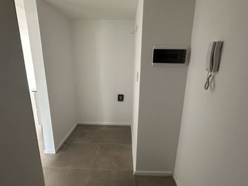 VENTA DE DEPARTAMENTO 1 AMBIENTE AV.CASEROS - CABA