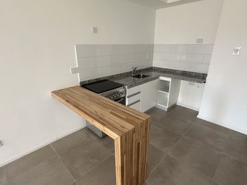 VENTA DE DEPARTAMENTO 1 AMBIENTE AV.CASEROS - CABA