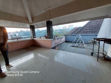 LANGKA BOSS Rumah Cisitu Dago Di DKT Tubagus Ismail & Cigadung Bandung