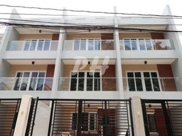 Modern Townhouse For Sale in Don Antonio near Commonwealth Avenue PH1004