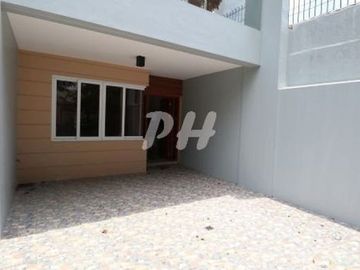 Modern Townhouse For Sale in Don Antonio near Commonwealth Avenue PH1004