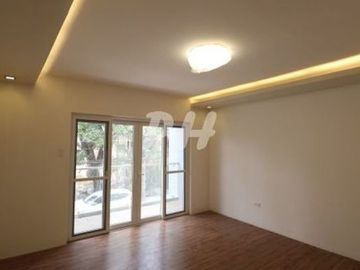 Modern Townhouse For Sale in Don Antonio near Commonwealth Avenue PH1004