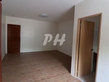Modern Townhouse For Sale in Don Antonio near Commonwealth Avenue PH1004