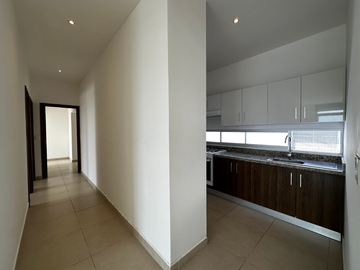 DEPARTAMENTO TORRE ATLÁNTIDA, Frente a plaza Galerías, 20min de puerto Progreso.