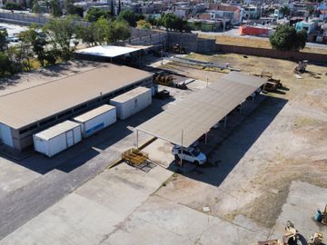 VENTA TERRENO EN EJE 106