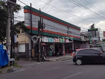 Dijual Tanah Plus Bangunan Posisi Hook Sangat Strategis Di Jl Kaliurang Caturtunggal Depok Sleman Yogyakarta