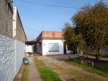 Casa en venta en Burzaco Oeste
