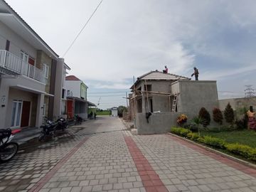Rumah Minimalis, Dekat Kota Klaten
