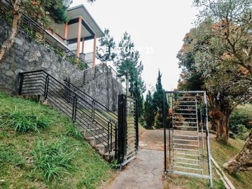 D I J U A L VILLA KOMERSIL AREA WISATA PASIRJAMBUCiwidey