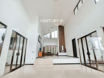 D I J U A L VILLA KOMERSIL AREA WISATA PASIRJAMBUCiwidey