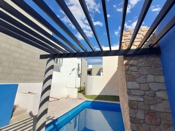 Casa en Condominio en Acapatzingo, Cuernavaca, Morelos CAEN-958-Cd*