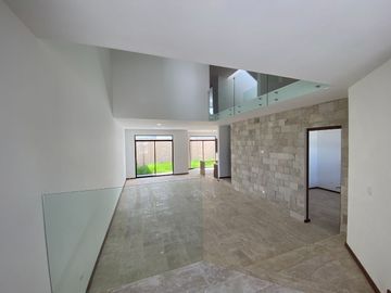 VENTA DE CASA NUEVA EN PARQUE COAHUILA