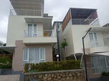 Rumah Baru Bernuansa Villa di Valle Verde Cisarua Lembang Bandung Barat
