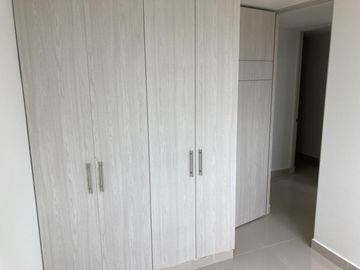 apartamento en venta en alameda del rio. Cod V102948
