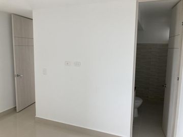 apartamento en venta en alameda del rio. Cod V102948