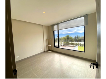 CASA EN VENTA EN CONJUNTO EN SAN JUAN DE CUMBAYA (CB)