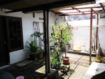 Rumah luas di jalan Magelang dekat Tugu Jogja