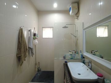 Villa Griya Riatur Indah Jalan Gladiol Medan