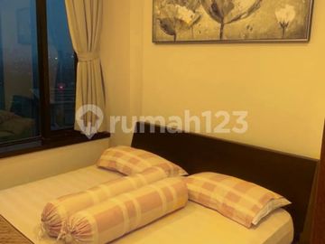 Apartemen Hamptons Park Hadap Pondok Indah Golf Course, Jakarta Selatan