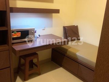 Apartemen Hamptons Park Hadap Pondok Indah Golf Course, Jakarta Selatan