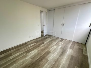 apartamento en arriendo en el campestre. Cod A777309