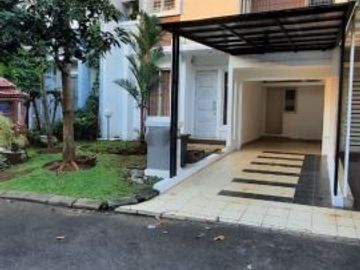 Di jual rumah modern siap huni di Cluster Chalcedony Phg Summarecon