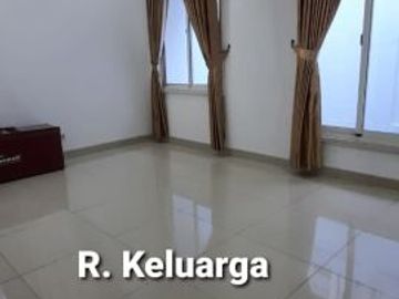 Di jual rumah modern siap huni di Cluster Chalcedony Phg Summarecon
