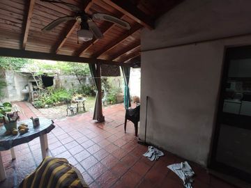 Casa PH en venta en Moron Centro