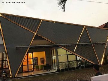 Rumah Usaha di Jalan Kapuas Hadap Selatan, Strategis