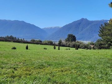 Casa con hermosa vista y acceso al Lago Ranco