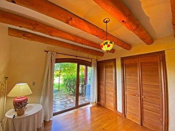 Casa con hermosa vista y acceso al Lago Ranco