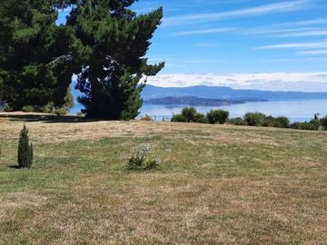 Casa con hermosa vista y acceso al Lago Ranco