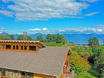 Casa con hermosa vista y acceso al Lago Ranco