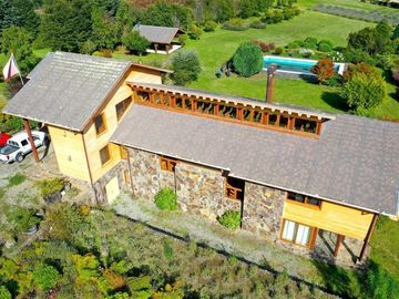 Casa con hermosa vista y acceso al Lago Ranco