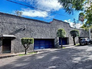 Casa en venta en Lomas Altas