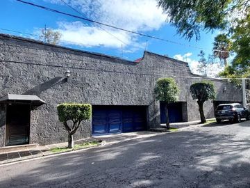 Casa en venta en Lomas Altas
