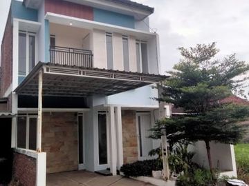 Rumah 2 Lantai Dekat Pasar Bululawang Pinang Garden