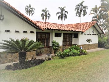CASA CAMPESTRE  EN VENTA, CONDOMINIO EN ARMENIA QUINDIO , ViA AL CAIMO