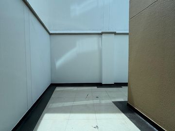 apartamento en arriendo/venta en los alpes. Cod A21357