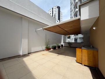 apartamento en arriendo/venta en los alpes. Cod A21357