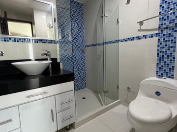 apartamento en arriendo/venta en los alpes. Cod A21357