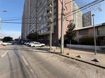 Departamento en venta de 1 dorm. en Estación Central