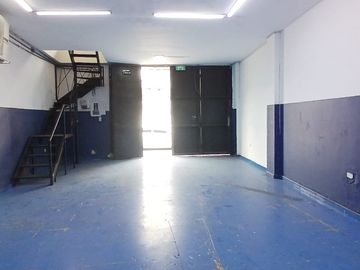local en arriendo en san vicente. Cod A124419