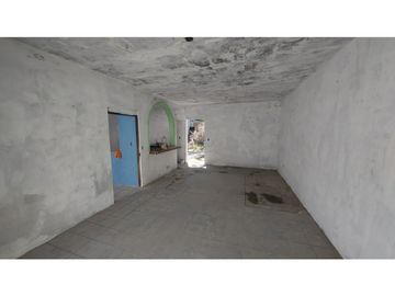 CASA EN VENTA EN COL. GARZA NIETO. ALF